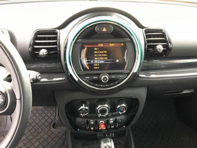 http://used.openroadcanada.com/media/Preowned/31963/mediums/15.jpg