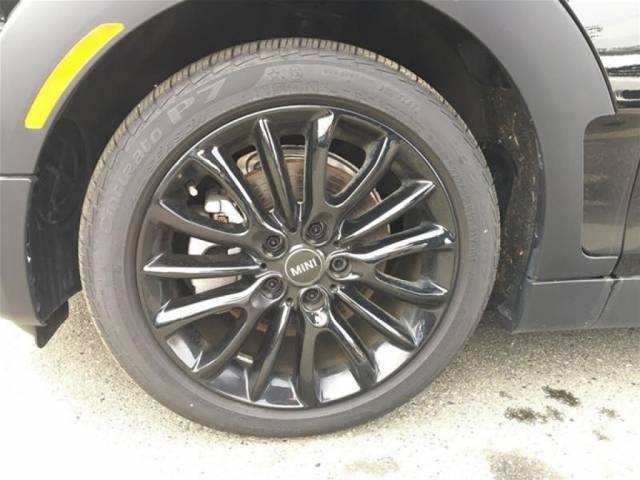http://used.openroadcanada.com/media/Preowned/31963/mediums/16.jpg