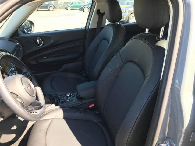 http://used.openroadcanada.com/media/Preowned/34377/mediums/9.jpg