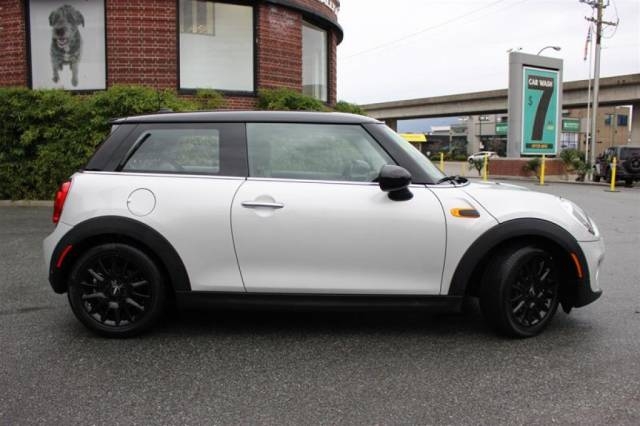 http://used.openroadcanada.com/media/Preowned/34656/mediums/2.jpg