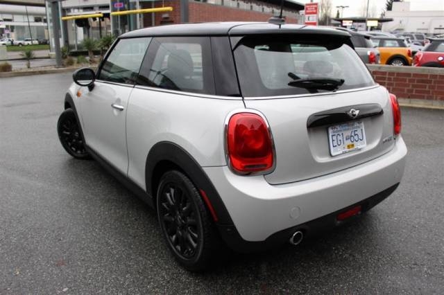 http://used.openroadcanada.com/media/Preowned/34656/mediums/4.jpg