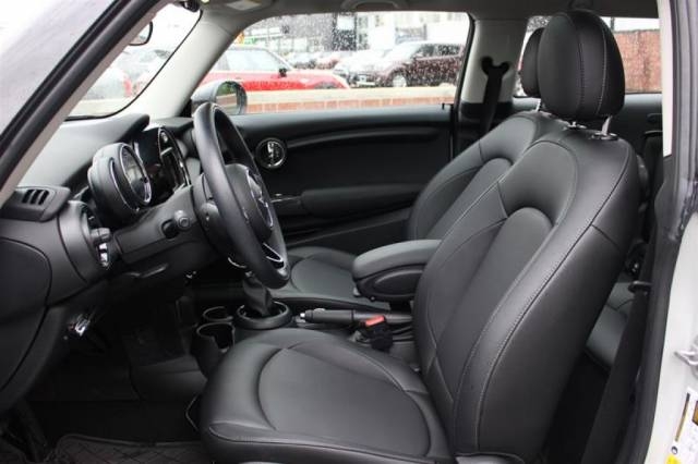 http://used.openroadcanada.com/media/Preowned/34656/mediums/8.jpg