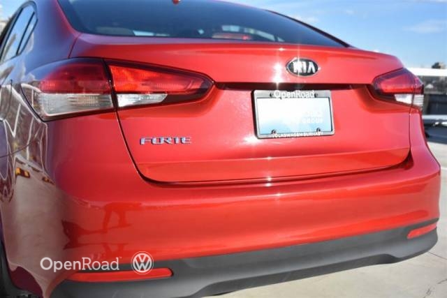 http://used.openroadcanada.com/media/Preowned/34763/mediums/8.jpg