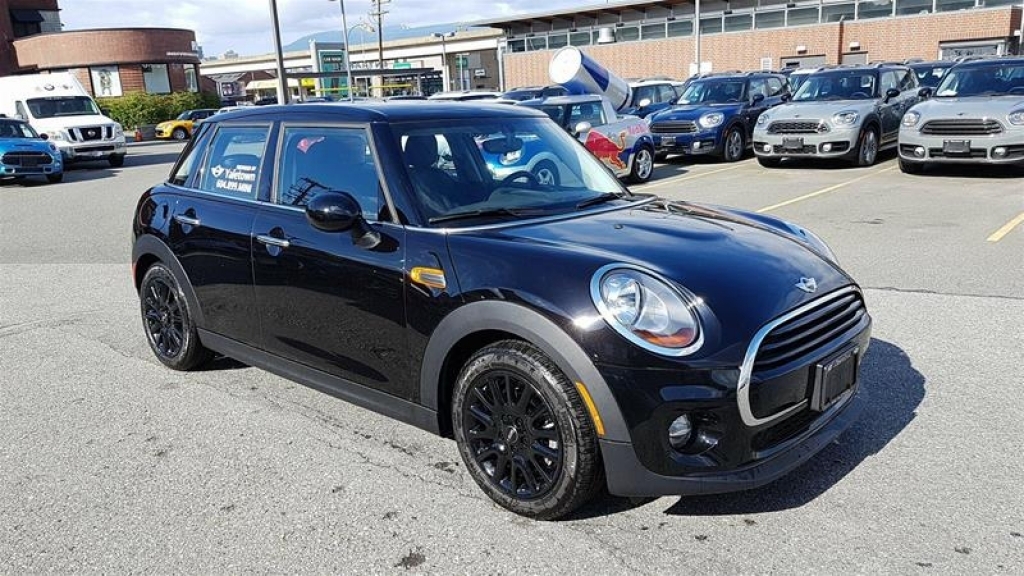 https://used.openroadcanada.com/media/Preowned/31694/mediums/1.jpg