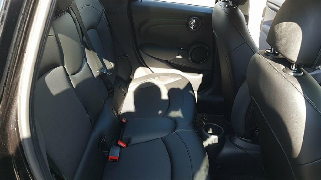 https://used.openroadcanada.com/media/Preowned/31694/mediums/10.jpg