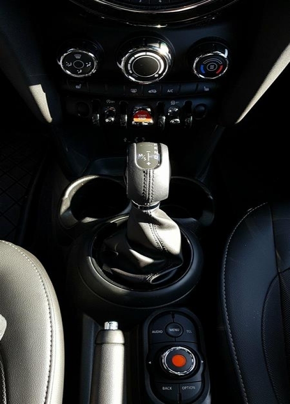 https://used.openroadcanada.com/media/Preowned/31694/mediums/13.jpg
