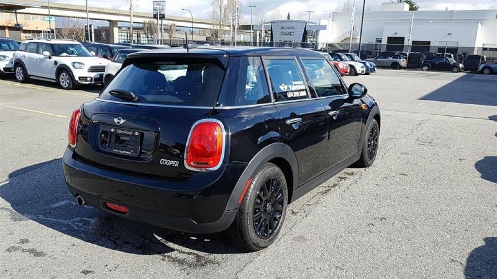 https://used.openroadcanada.com/media/Preowned/31694/mediums/3.jpg