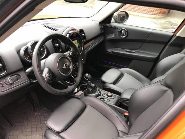 https://used.openroadcanada.com/media/Preowned/31961/mediums/10.jpg