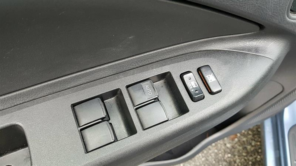 https://used.openroadcanada.com/media/Preowned/33163/mediums/10.jpg